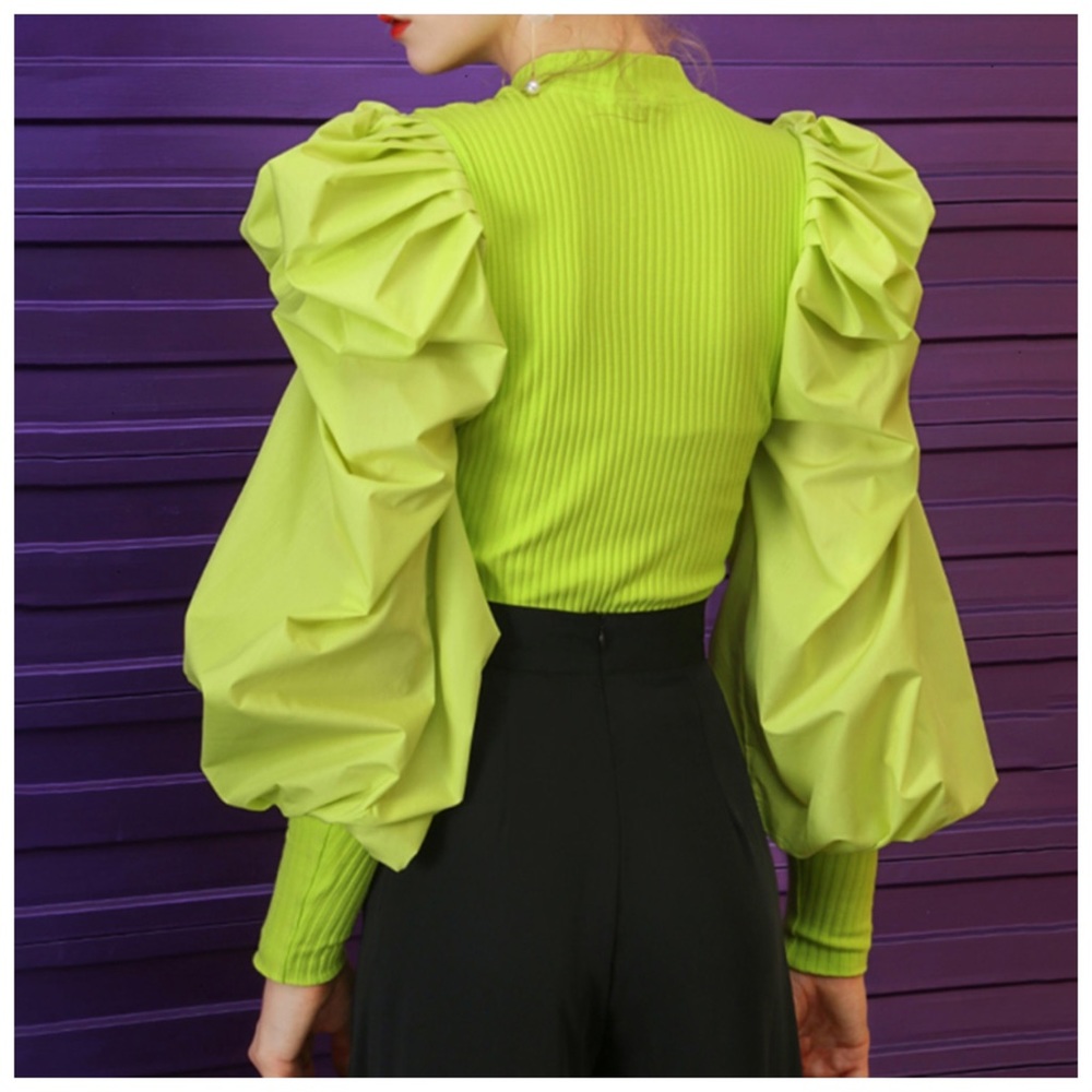 💜 The ESPINELLA Puff Sleeve Top - Picture 6 of 8